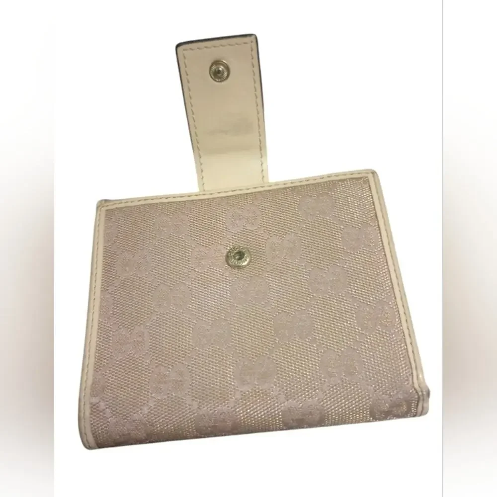 Authentic Gucci Pink and Silver D Ring Abby Compact Wallet - Picture 5 of 16